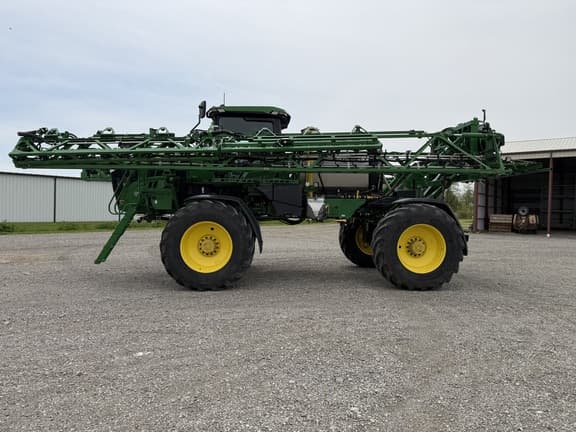 Image of John Deere 410R equipment image 2