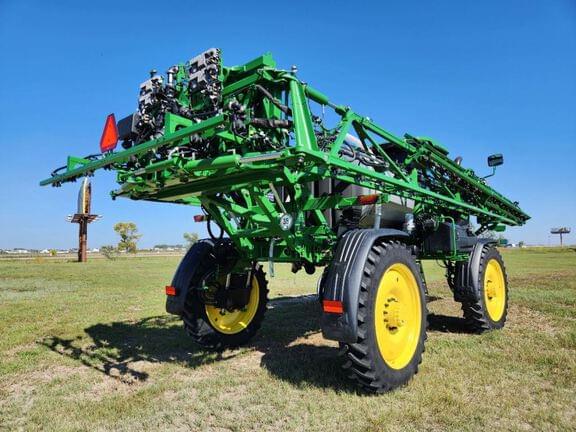 Image of John Deere 410R equipment image 4