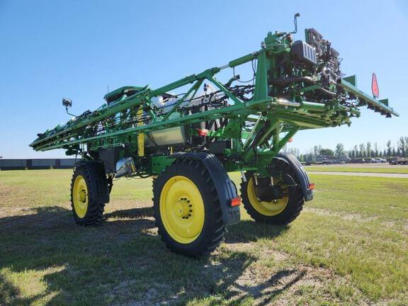 Image of John Deere 410R equipment image 2