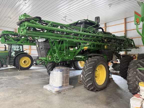 Image of John Deere 412R equipment image 2