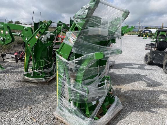 2025 John Deere 440R Equipment Image0