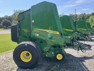 Image of John Deere 451M equipment image 3