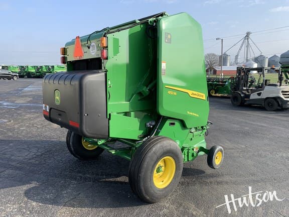 Image of John Deere 451M equipment image 4