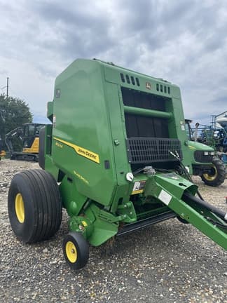 Image of John Deere 451M equipment image 2