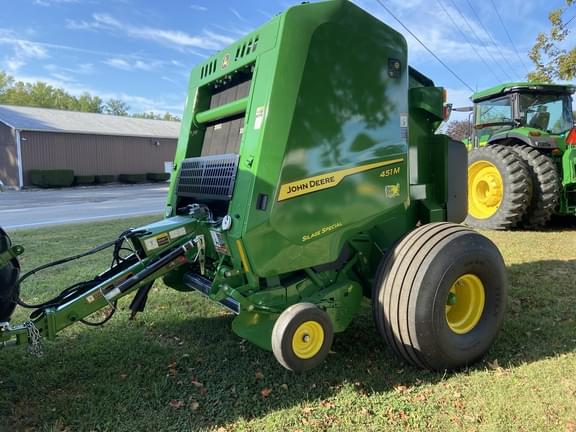 Image of John Deere 451M equipment image 1