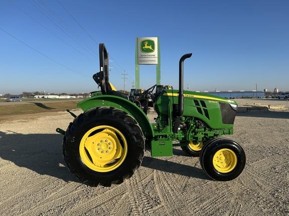 Image of John Deere 5050E equipment image 4