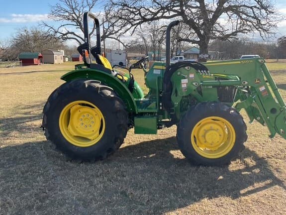 Image of John Deere 5050E equipment image 3