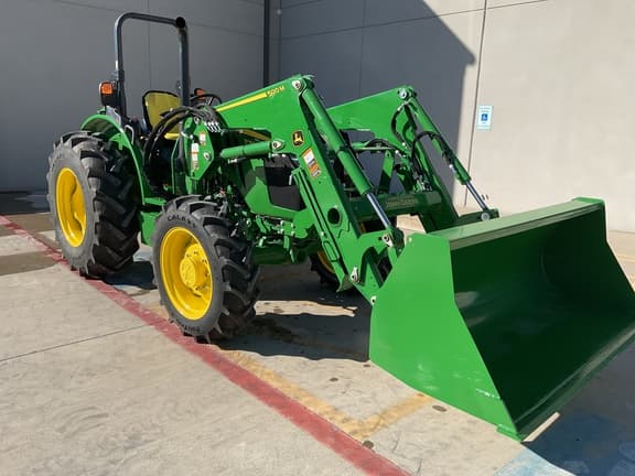 Image of John Deere 5050E equipment image 4
