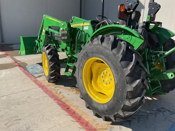 Image of John Deere 5050E equipment image 2