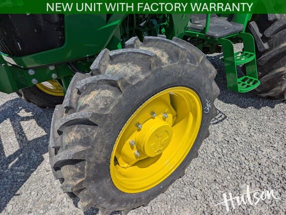 Image of John Deere 5060E equipment image 3