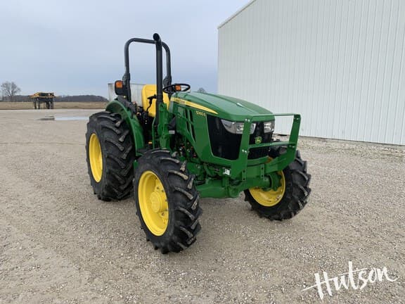 Image of John Deere 5060E equipment image 1