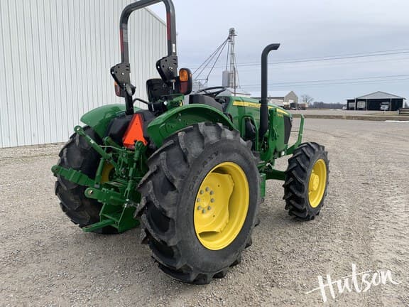 Image of John Deere 5060E equipment image 4