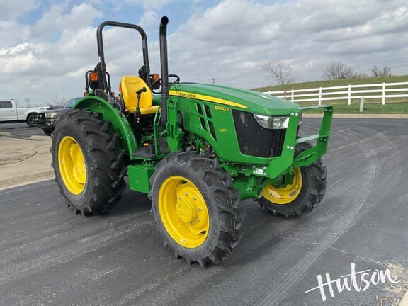 Image of John Deere 5060E equipment image 1