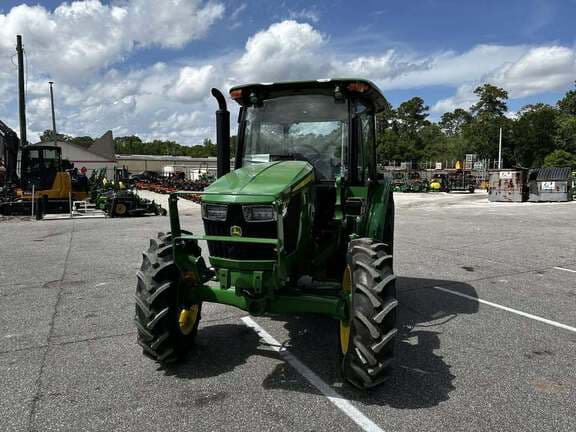 Image of John Deere 5060E equipment image 2
