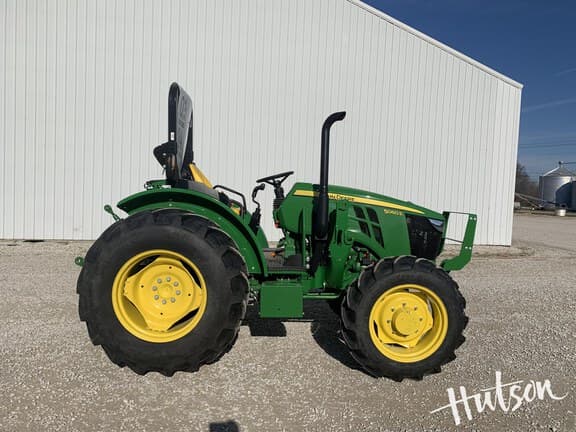Image of John Deere 5060E equipment image 4