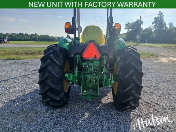 Image of John Deere 5060E equipment image 4
