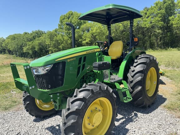 Image of John Deere 5060E Primary image