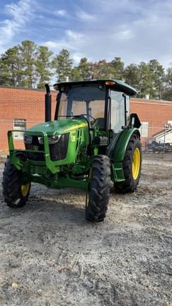 Image of John Deere 5060E equipment image 1