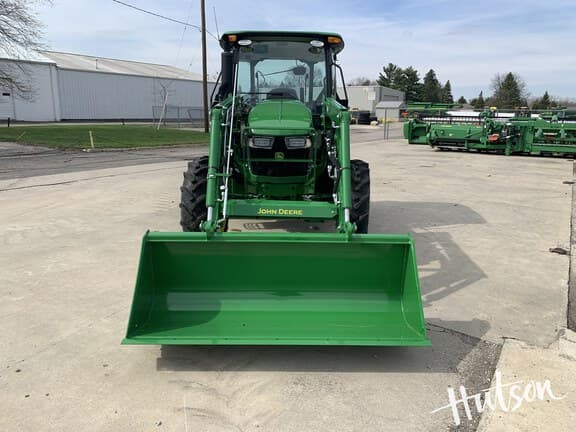 Image of John Deere 5067E equipment image 2