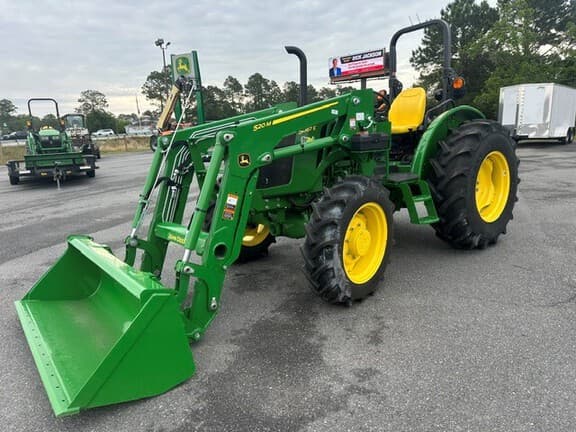 Image of John Deere 5067E equipment image 1