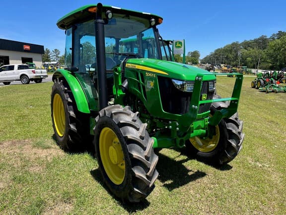 Image of John Deere 5067E Image 0