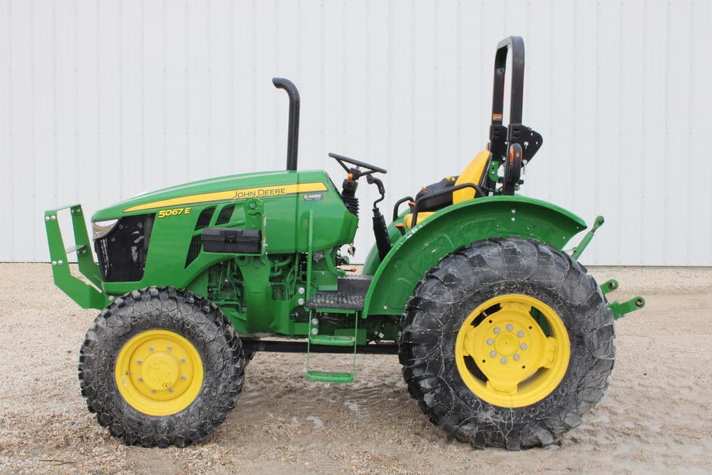 Image of John Deere 5067E Primary image
