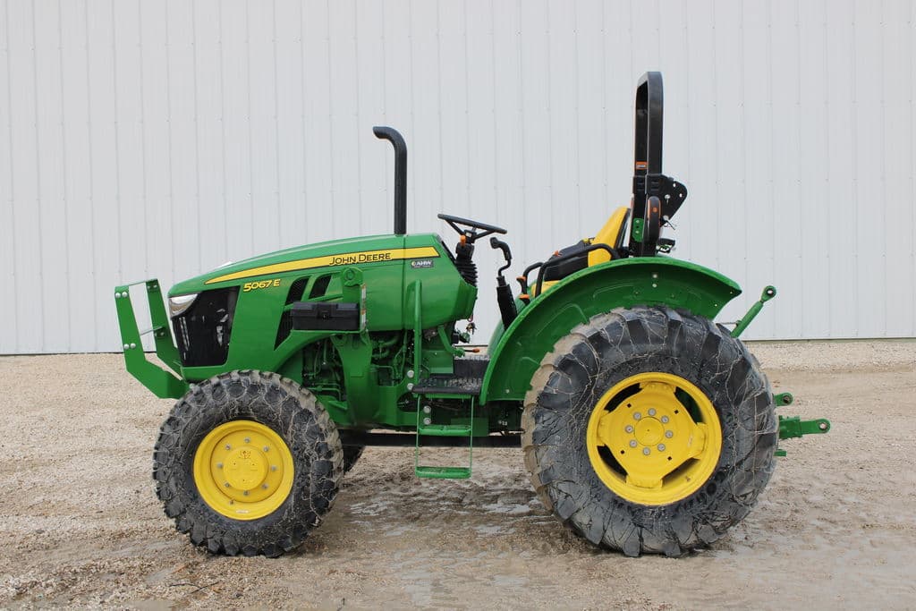 Image of John Deere 5067E Primary image