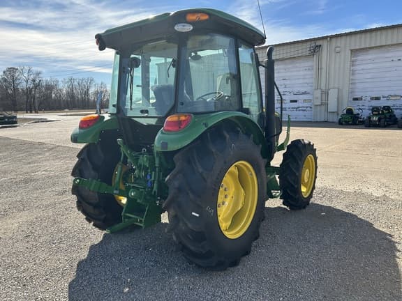 Image of John Deere 5075E equipment image 3