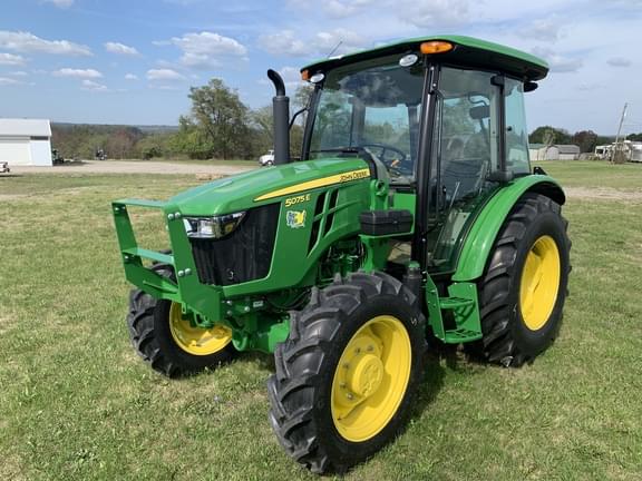 Image of John Deere 5075E equipment image 4