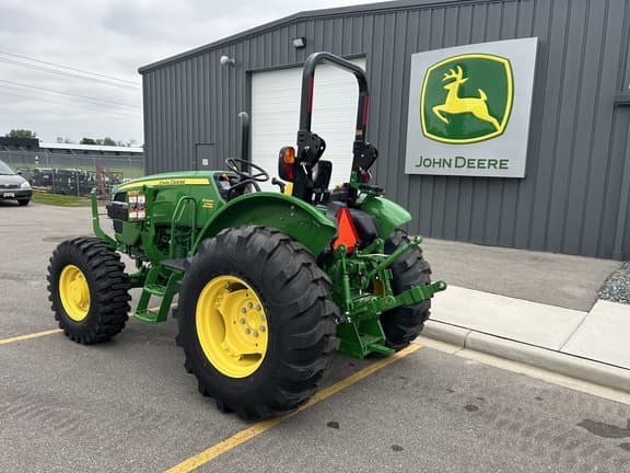 Image of John Deere 5075E equipment image 3