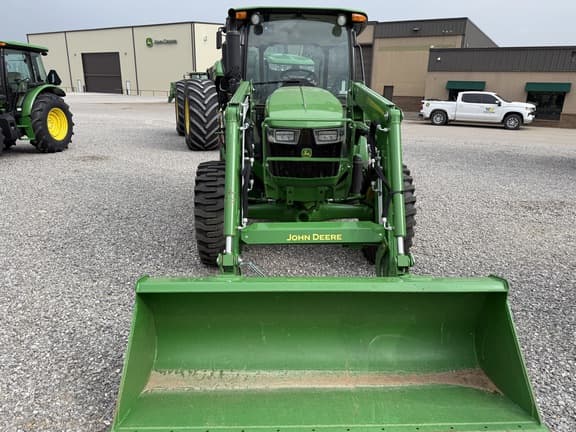 Image of John Deere 5075E equipment image 1