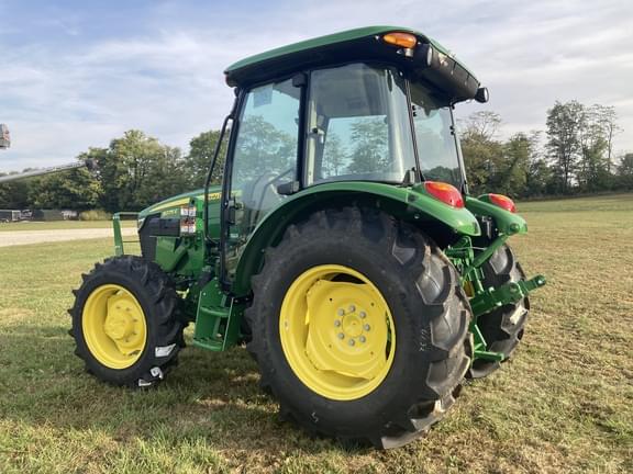 Image of John Deere 5075E equipment image 2