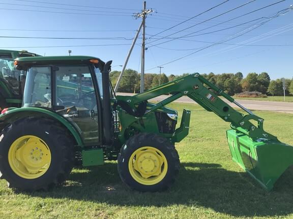 Image of John Deere 5075E equipment image 3