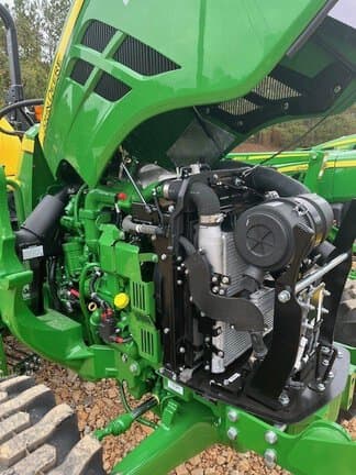 Image of John Deere 5075E equipment image 1