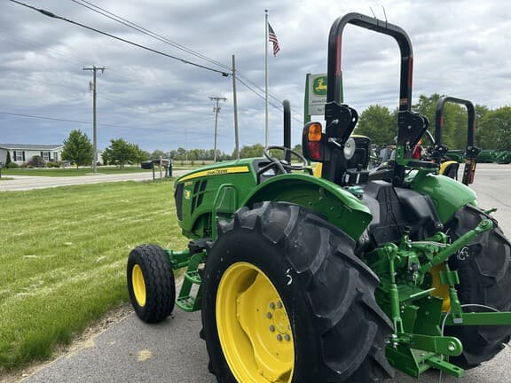 Image of John Deere 5075E Image 1