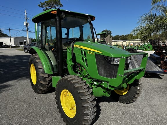 2026 John Deere 5075E Equipment Image0