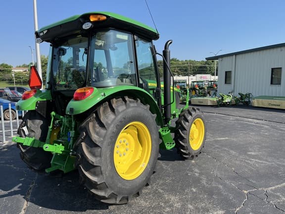 Image of John Deere 5075E equipment image 4