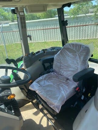 Image of John Deere 5075E Image 1
