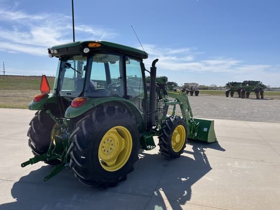 Image of John Deere 5075E equipment image 3