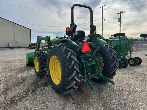 Image of John Deere 5075E equipment image 3