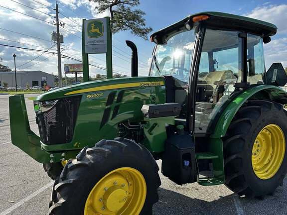 Image of John Deere 5090E Primary image