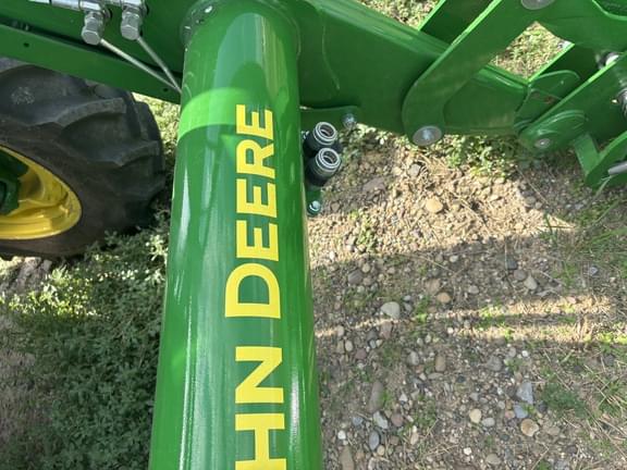 Image of John Deere 5090E equipment image 2
