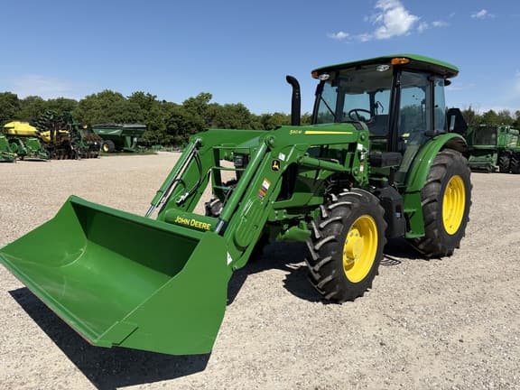 Image of John Deere 5090E equipment image 1