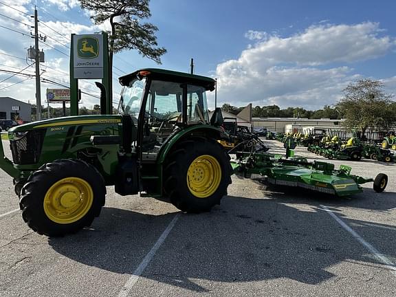 Image of John Deere 5090E equipment image 2