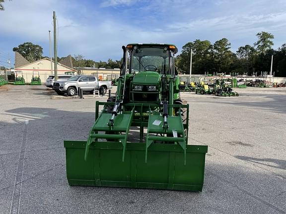 Image of John Deere 5090E equipment image 2