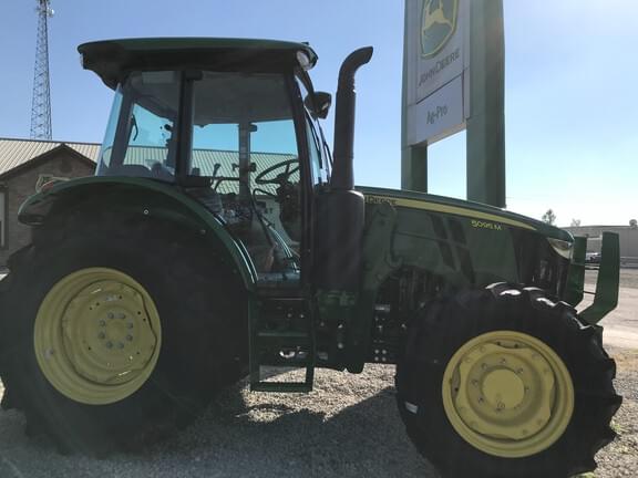 Image of John Deere 5095M equipment image 2