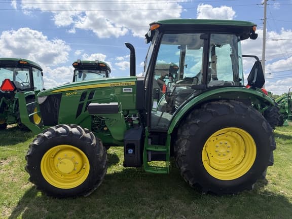 Image of John Deere 5100E equipment image 1
