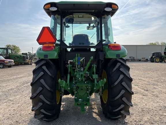 Image of John Deere 5100E equipment image 3