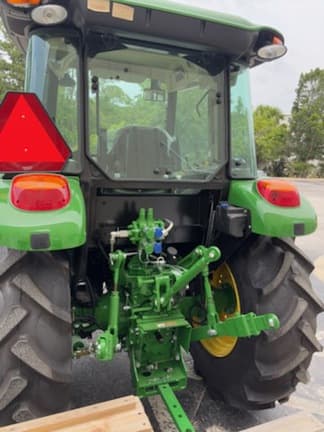 Image of John Deere 5100E equipment image 1