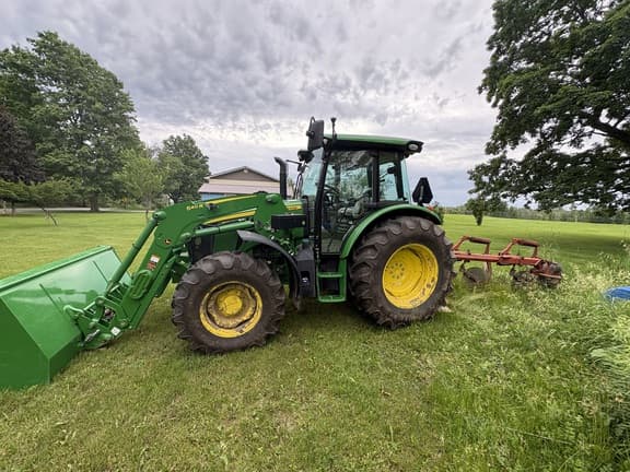 Image of John Deere 5105M Image 1